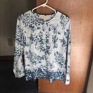 NWT Appleseed's Light Blue Floral Button-Front Long Sleeve Top Woman’s Small